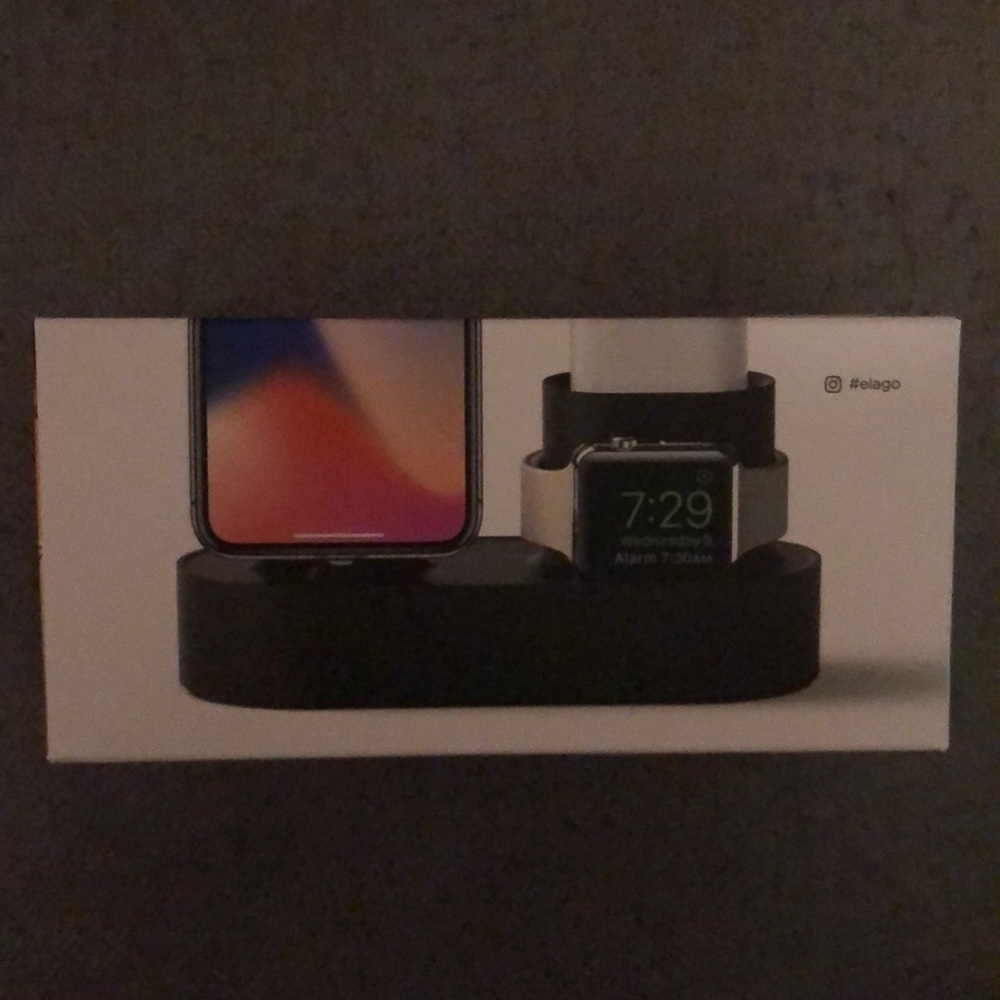 ELAGO CHARGING HUB FOR IPHONE,AIRPODS, APPLE WATCH